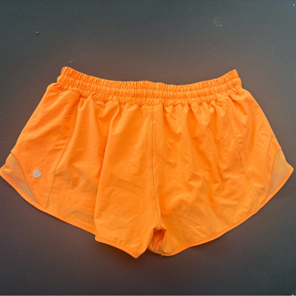 lululemon Low rise bright Orange Hotty Hot 2.5 in inseam Shorts 10